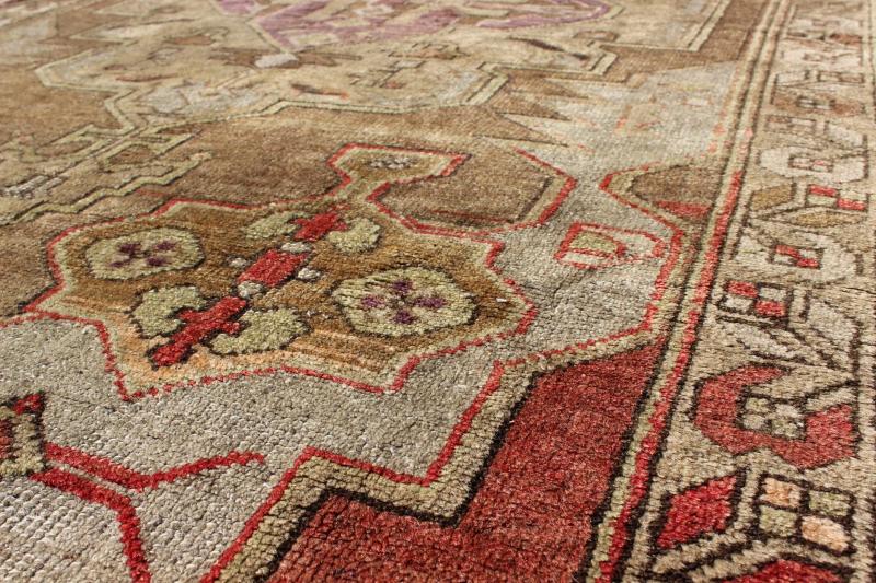 Vintage Turkish Geometric Tribal Medallion Oushak Area Rug In Green With Red Measures 3'9 x 7'6 This vintage Turkish Oushak carpet, circa mid - 20th century features a central, multi - layered medallion design, as well as patterns of smaller ... - Keivan Woven ArtsTU - ISA - 3591 - 6824Rug