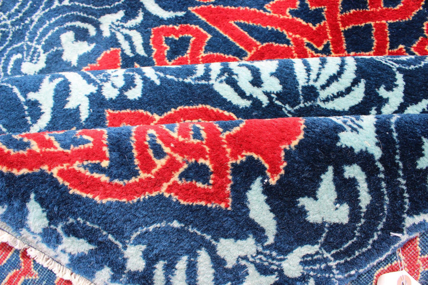 Red & Blue European Design Rug with Geometric Medallions and Vining Blossoms Keivan Woven Arts / Modern Rug with Geometric Medallions and Vining Blossoms, rug TU - MTU - 136065, country of origin / type: Turkey / Mid - Century Modern, circa Mid - 20th C... - Keivan Woven ArtsTU - MTU - 136065 - 4584Rug