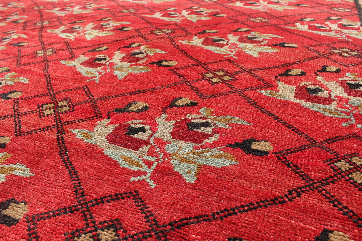 Vintage Turkish Konya Rug in Regal Red and Black Latticework Pattern Measures: 8' x 10'8 Handwoven in Turkey, this one - of - a - kind vintage Konya rug creates a dynamic aesthetic through rich color and traditional patterns. A nod to rich Ott... - Keivan Woven ArtsTU - MTU - 3491 - 6859Rug