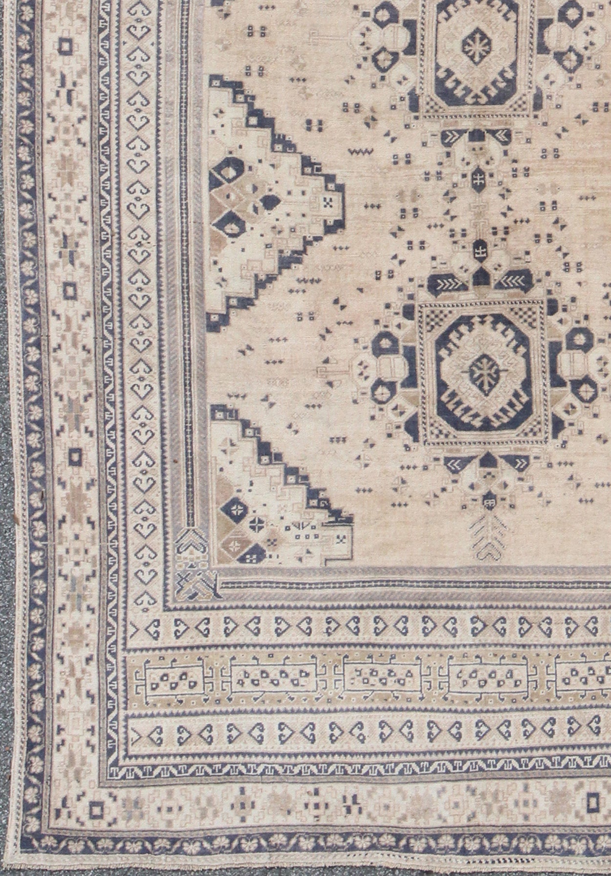 Light Blush and Navy Blue Vintage Turkish Oushak Rug with Tri - Medallion Design kwarugs Lightblush and navy blue vintage Turkish Oushak rug with Tri - Medallion design, Keivan Woven Arts / rug tu - mtu - 3746, country of origin / type: Turkey / Oushak,... - Keivan Woven ArtsTU - MTU - 3746 - 9156Rug