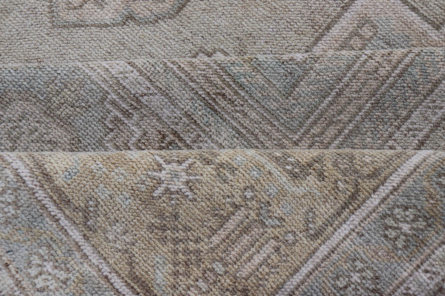 Measures: 6'8 x 12'2 Vintage Turkish Floral Medallion Oushak Rug in Light Brown and Light Blue. Country of origin: Turkey; Type: Oushak; Design: Medallion, Floral Medallion; Keivan Woven Arts: rug / TU - MTU - 4666. mid - 20 - th century. Set on a k... - Keivan Woven ArtsTU - MTU - 4666 - 22045Rug