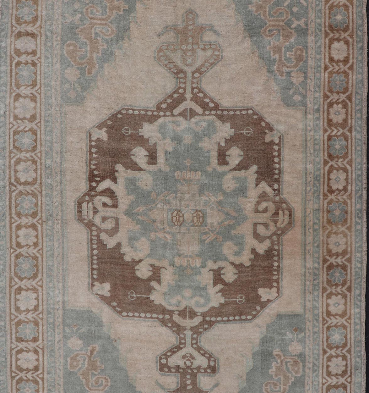 Midcentury Turkish Oushak Rug in Wool with Sub - Geometric Etched Medallion Design This antique Turkish Oushak rug has been hand - knotted in wool and features a sub - geometric etched medallion design rendered in cream, blue and taupe tones. A compl... - Keivan Woven ArtsTU - MTU - 4887 - 18974Rug