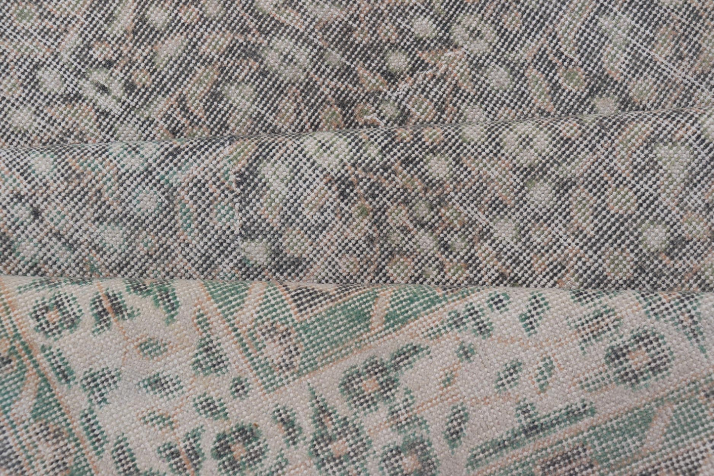 Vintage Hand - Knotted Distressed Turkish Rug in Wool with All - Over Floral Pattern This vintage Turkish Oushak rug has been hand - knotted in wool and features an all - over sub - geometric distressed floral design rendered in cream, blue, green and ivo... - Keivan Woven ArtsTU - MTU - 4962 - 19172