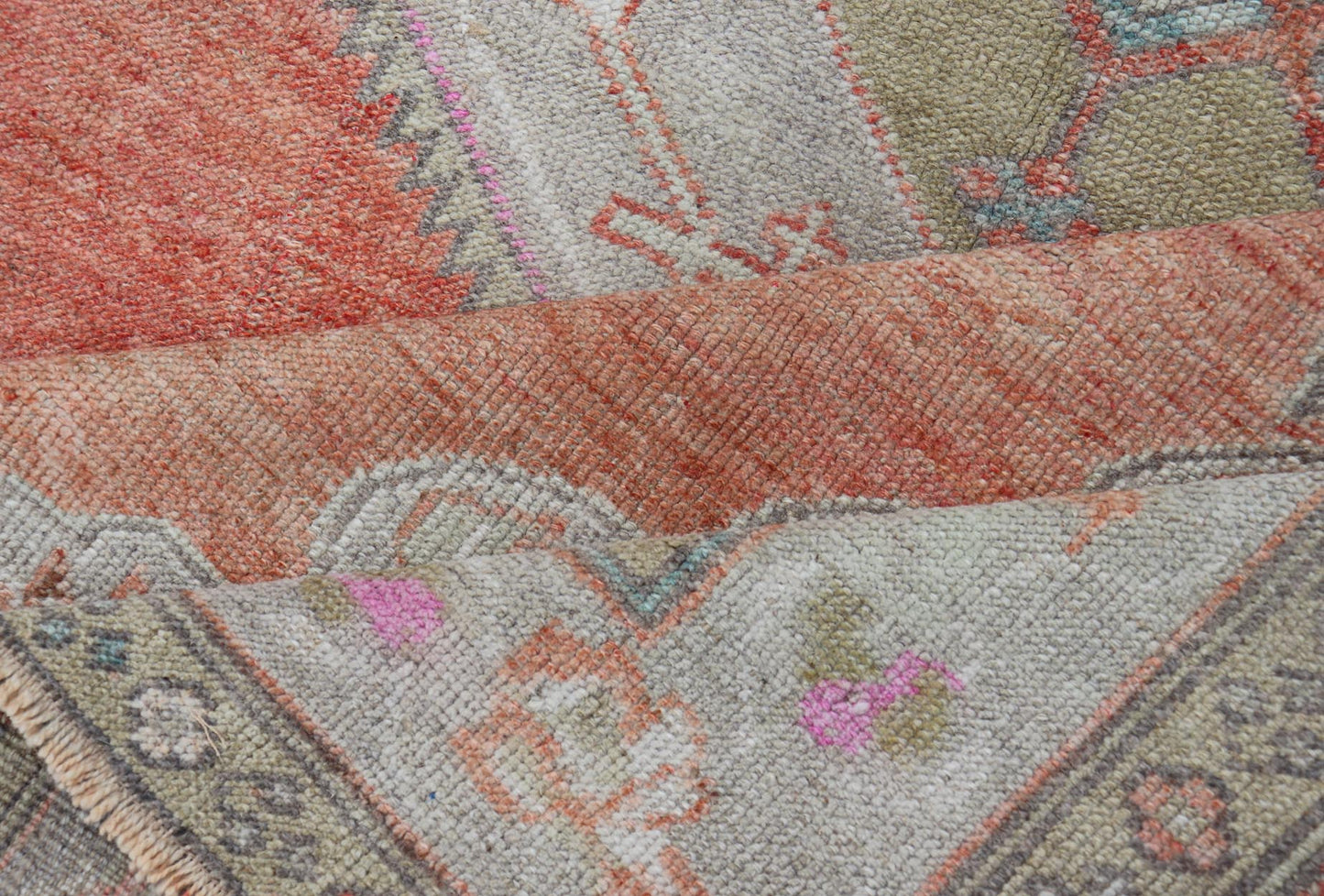 Vintage Turkish Oushak Gallery Runner in Coral, Grey, Green, Lavender, Yellow. Colorful and Calm medallion vintage Oushak gallery runner from Turkey with Geometric Medallion Design, Keivan Woven Arts rug/TU - MTU - 4969, country of origin / type: T... - Keivan Woven ArtsTU - MTU - 4969 - 19184Rug