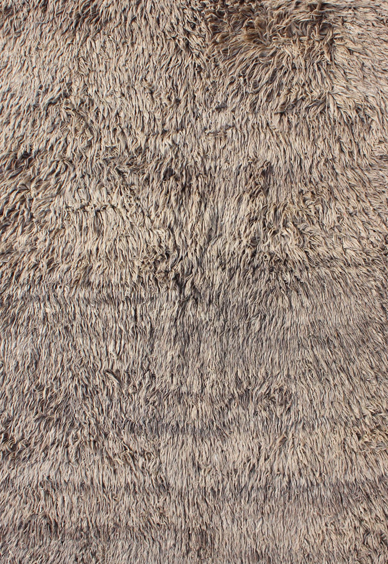 Modern Vintage Turkish Tulu Rug with Open Field in Gray and Cream/Yellow, rug ned - 136582, country of origin / type: Turkey / Tulu, circa mid - 20th century This vintage Tulu rug from Turkey (circa mid - 20th century) is distinguished by a Minimalist... - Keivan Woven ArtsTU - NED - 136582 - 5012Rug