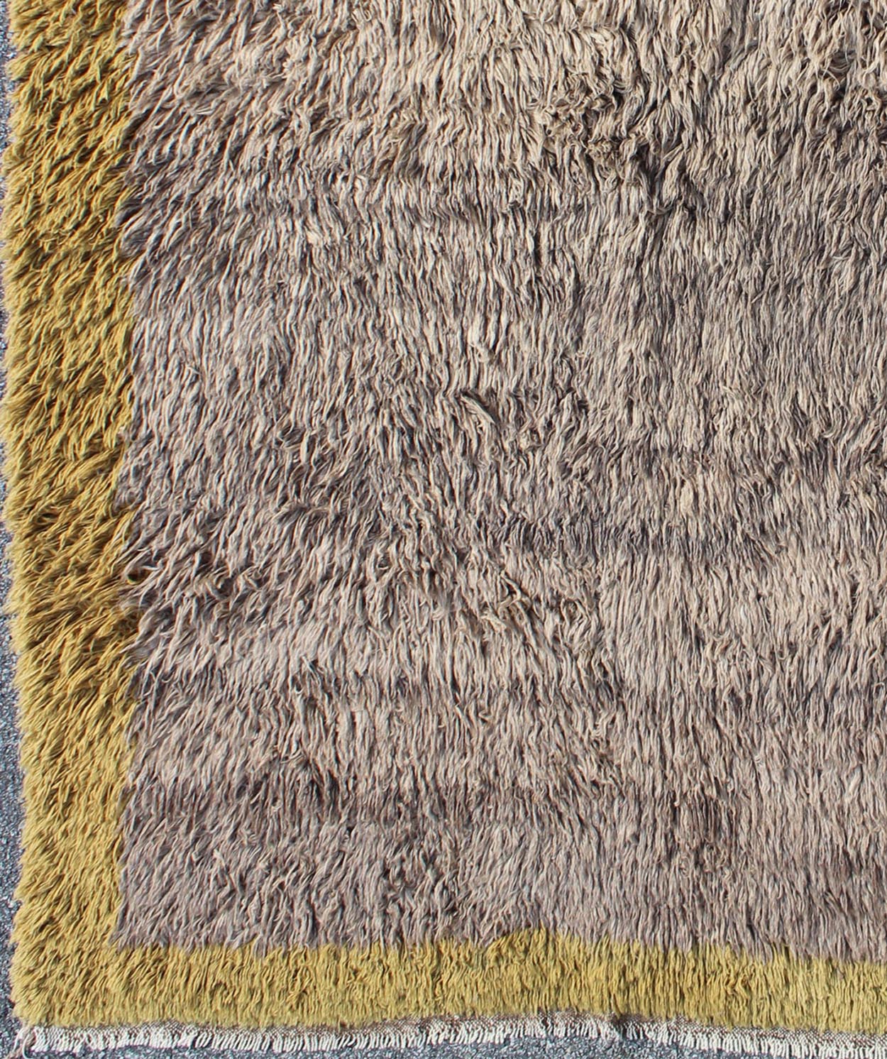 Modern Vintage Turkish Tulu Rug with Open Field in Gray and Cream/Yellow, rug ned - 136582, country of origin / type: Turkey / Tulu, circa mid - 20th century This vintage Tulu rug from Turkey (circa mid - 20th century) is distinguished by a Minimalist... - Keivan Woven ArtsTU - NED - 136582 - 5012Rug