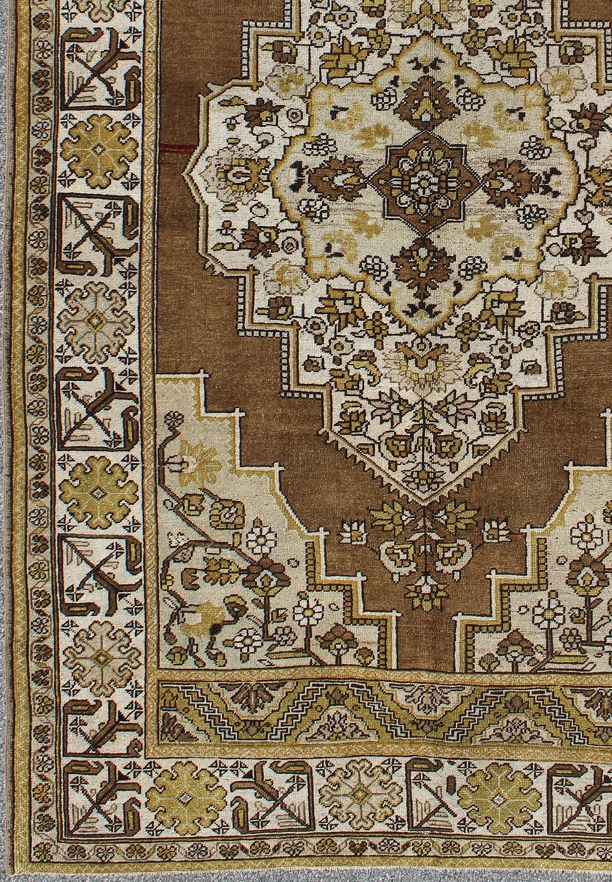 Mocha brown, chartreuse vintage Turkish Oushak rug with ornate floral medallion, Keivan Woven Arts / rug tu - TRS - 3473, country of origin / type: Turkey / Oushak, circa 1940. Measures: 6'4 x 9'11. This vintage, mid century Turkish Oushak ru... - Keivan Woven ArtsTU - TRS - 3473 - 6925Rug