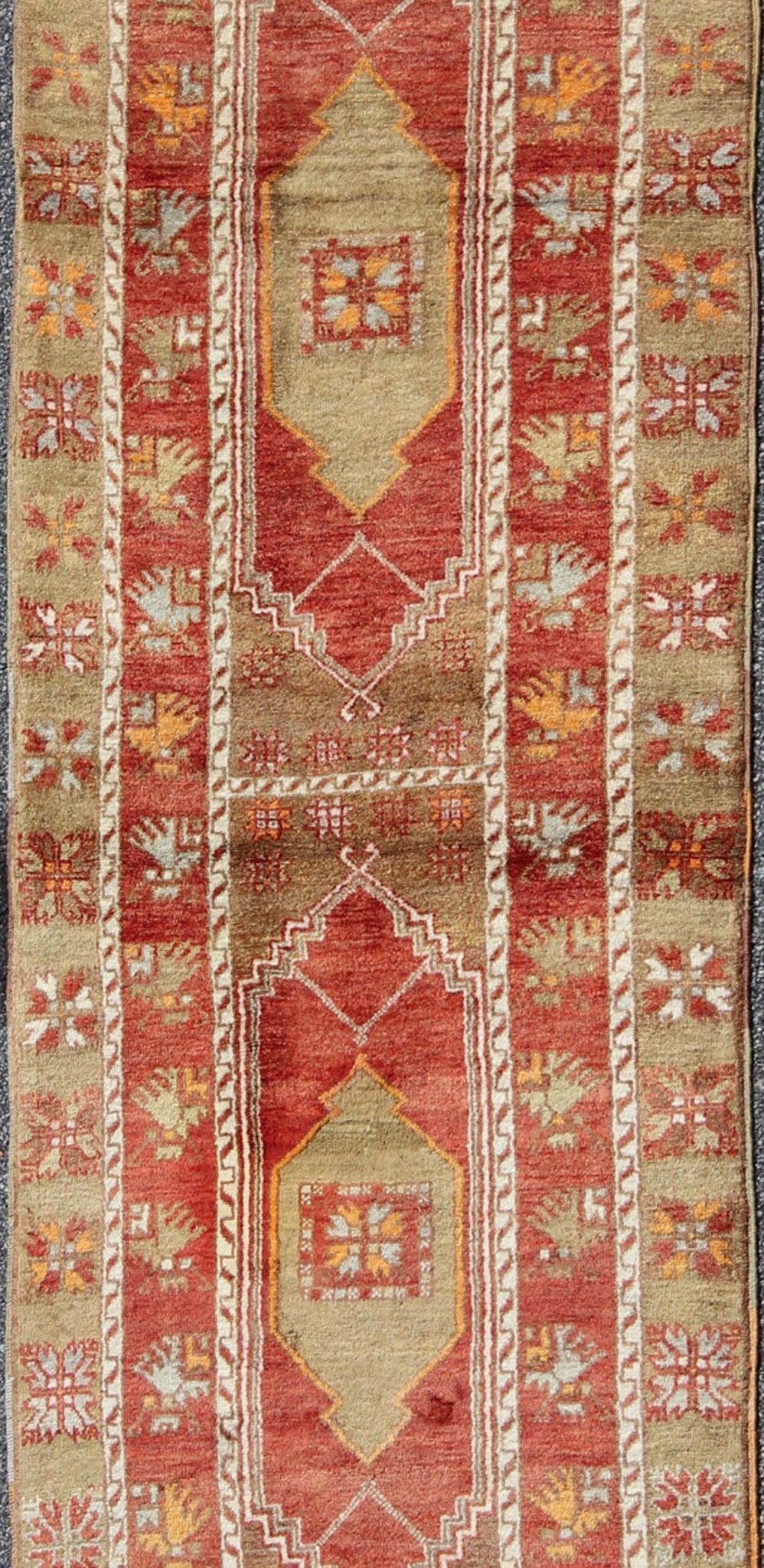 Dual Tribal Medallion red and green vintage Oushak runner from Turkey, rug tu - ugu - 3388, country of origin / type: Turkey / Oushak, circa 1940. This beautiful vintage Oushak runner from 1940s Turkey features a classic Oushak design, which is enha... - Keivan Woven ArtsTU - UGU - 3388 - 6227Rug