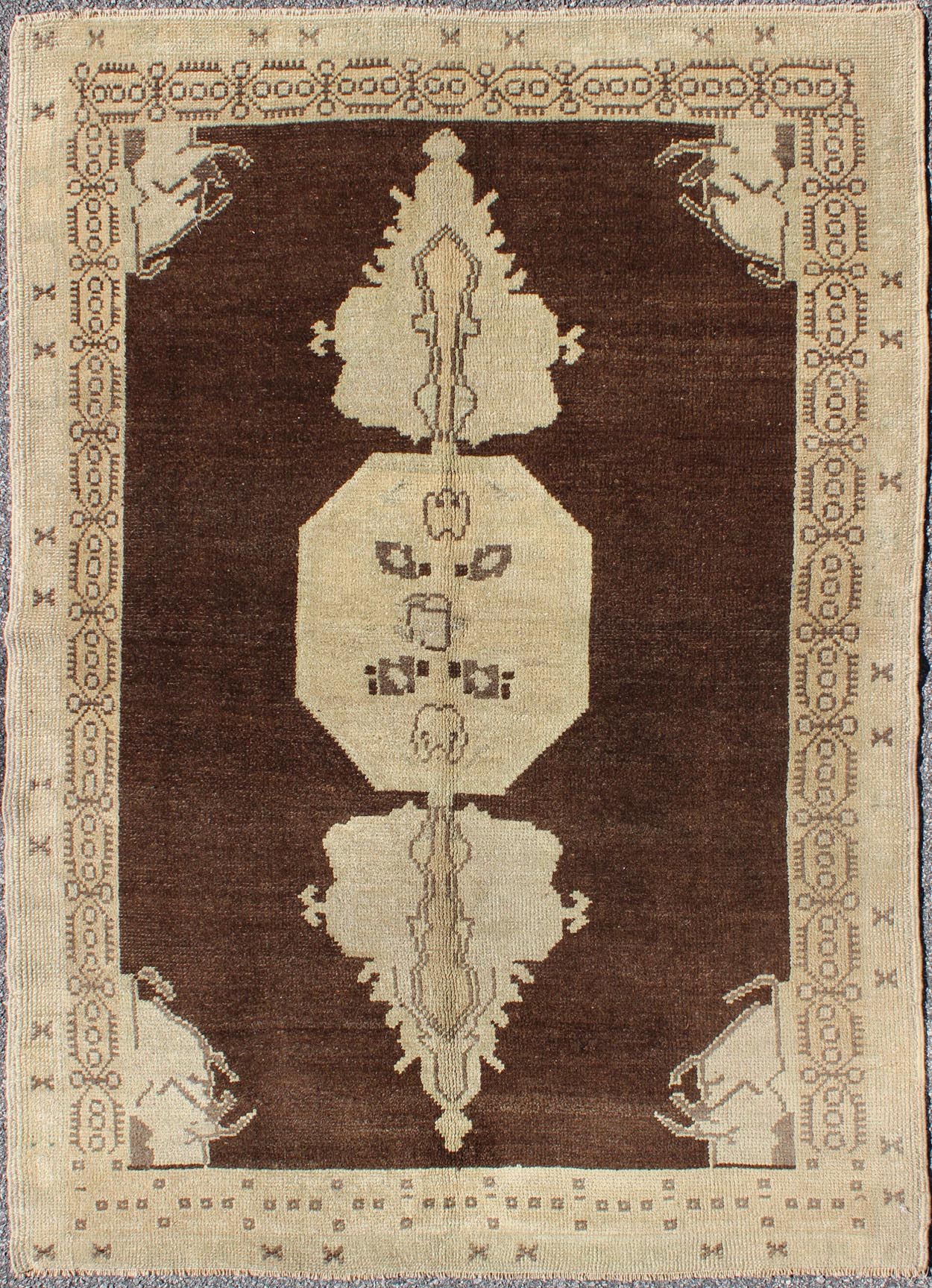Brown and Natural tone medallion design Oushak vintage rug from Turkey, Keivan Woven Arts/ rug /TU - UGU - 95162, country of origin / type: Turkey / Oushak, circa 1950. Measures: 3'10 x 5'6. Brown and Natural tone medallion design Ousha... - Keivan Woven ArtsTU - UGU - 95162 - 4646Rug