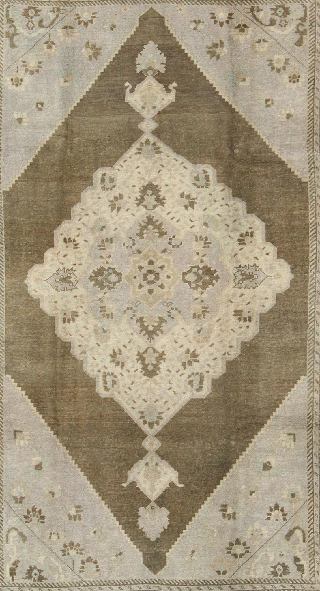 Nude, taupe, and brown medallion design Turkish vintage Oushak rug, rug tu - vey - 3281, country of origin / type: Turkey / Oushak, circa 1940. This striking vintage Turkish Oushak rug bears a brown - colored body that is highlighted by a dazzling med... - Keivan Woven ArtsTU - VEY - 3281 - 6241Rug