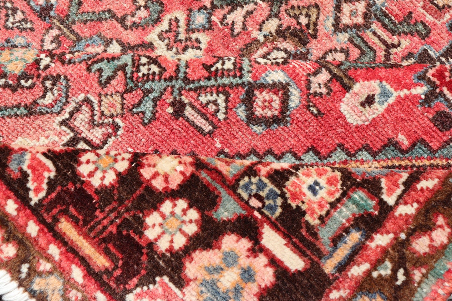 Semi Antique Persian Distressed Hamadan Gallery Rug with Medallion Design Persian Gallery semi antique Hamadan rug with medallion design in Soft red, brown, green and ivory. Rug V21 - 0805, country of origin / type: Iran / Hamadan , circa mi... - Keivan Woven ArtsV21 - 0805 - 16979