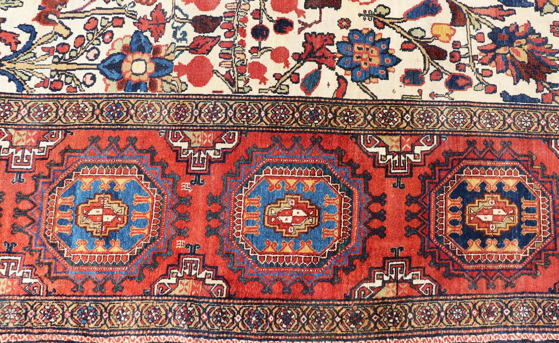 Very Fine weave Bakhtiari perhaps commissioned rug with more Faraghan weave - Keivan Woven ArtsX23 - 0305 - 278 - 23536