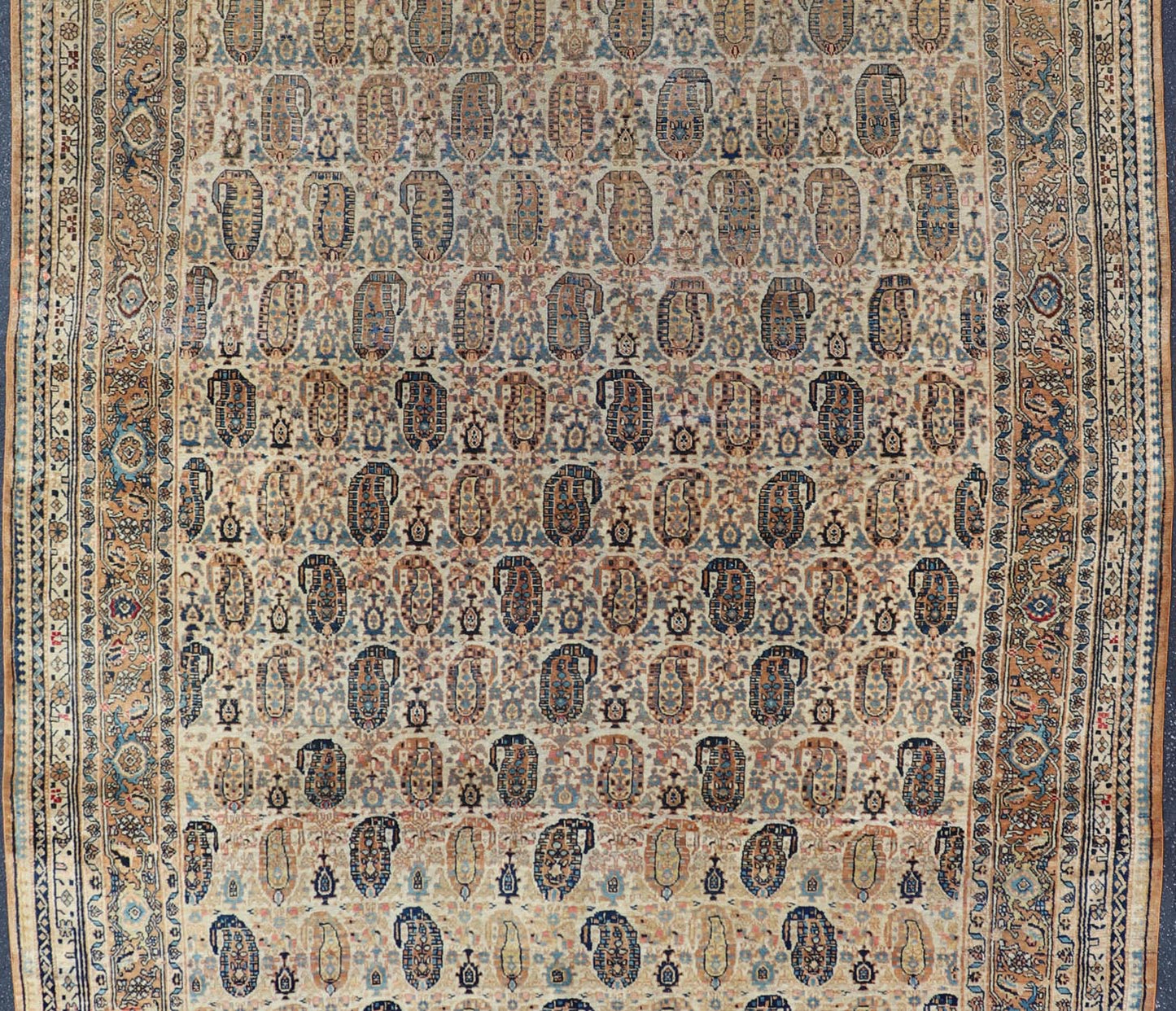 Antique Faraghan Persian Rug in Cream Color Background With Paisley's With Blue. Keivan Woven Arts / Rug / X23 - 0401 - 154, Faraghan Antique Faraghan, Antique Sarouk. Measures: 8'6 x 13'3 This exquisite antique Faraghan fine Persian rug displays a ... - Keivan Woven ArtsX23 - 0401 - 154 - 24259Rugs
