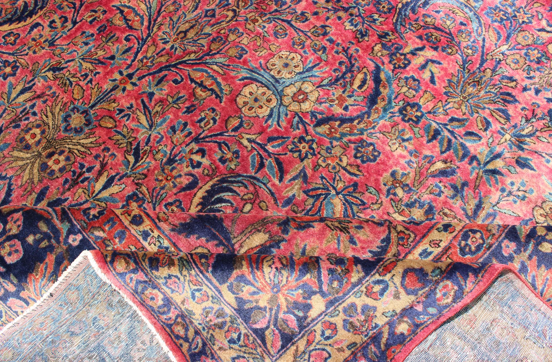 Fine Weave Antique Persian Manchester Kashan Rug with Silky Wool. Manchester Kashan antique Persian rug with all - over Arabesque design in soft soft red background and blue border , rug 11 - 20531, country of origin / type: Iran / Kashan, circa. 1... - Keivan Woven Arts11 - 20531 - 587Rug