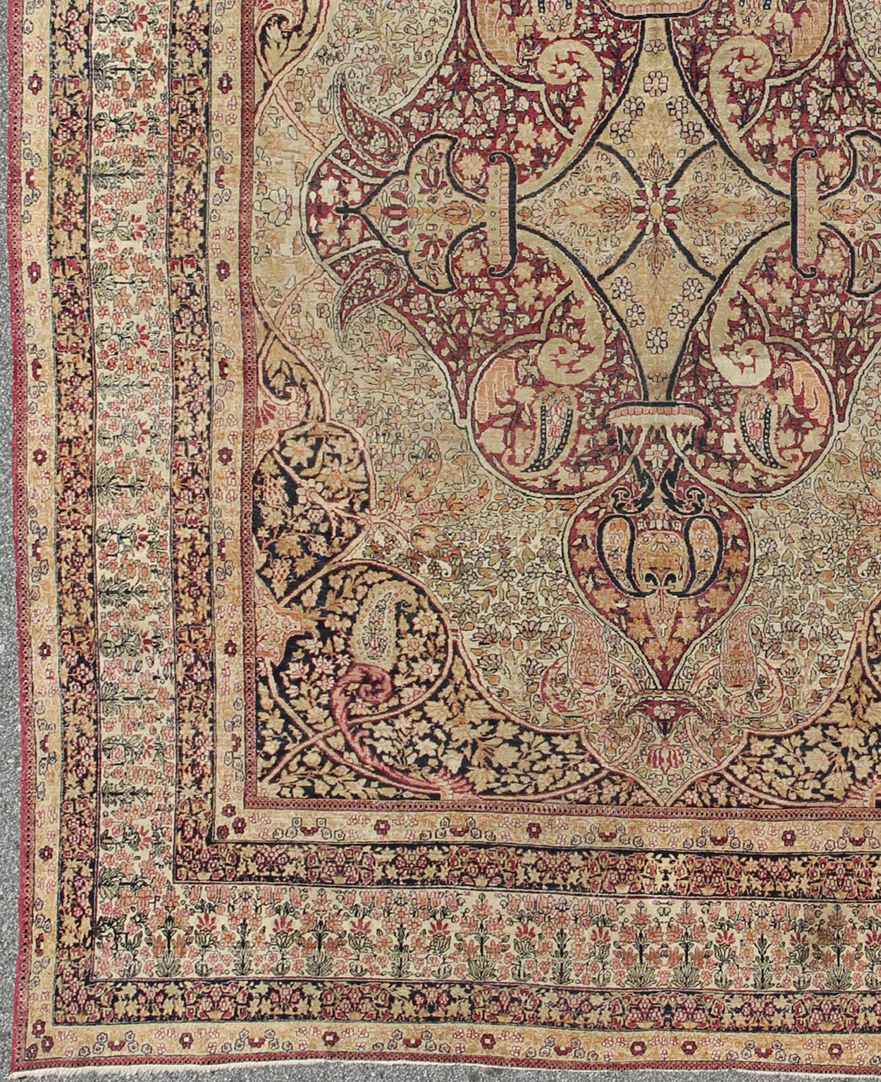 Antique 19th Century Persian Lavar Kerman Rug With Floral Medallion With Pink.Antique 19th Century Persian Lavar Kerman Rug With Floral Medallion With Pink. Keivan Woven Arts/ rug 11 - 20916, country of origin / type: Persia/Iran / Lavar Kerman/Ravar Ker... - Keivan Woven Arts11 - 20916 - 433Rug