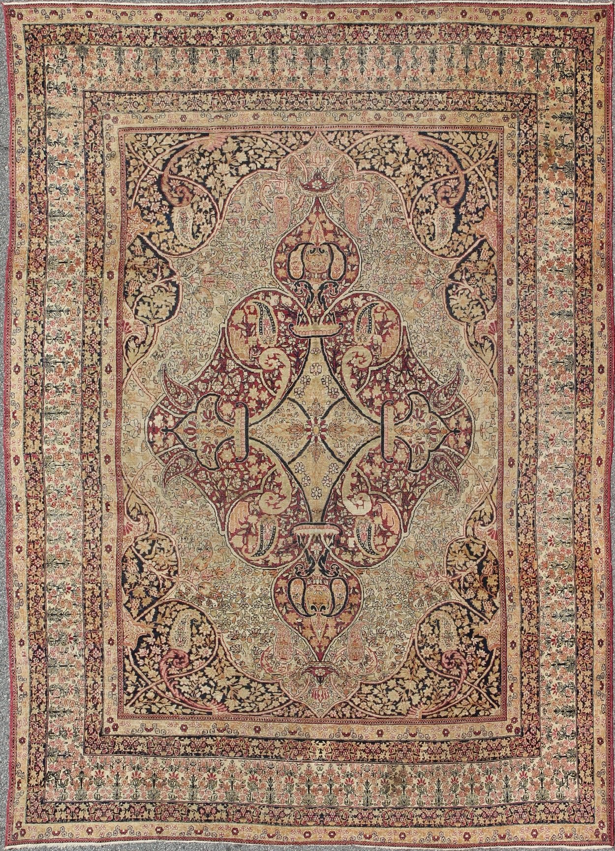 Antique 19th Century Persian Lavar Kerman Rug With Floral Medallion With Pink.Antique 19th Century Persian Lavar Kerman Rug With Floral Medallion With Pink. Keivan Woven Arts/ rug 11 - 20916, country of origin / type: Persia/Iran / Lavar Kerman/Ravar Ker... - Keivan Woven Arts11 - 20916 - 433Rug