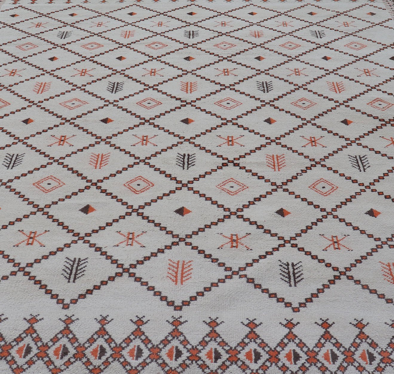 Large Vintage Moroccan Rug in Diamond Design With Ivory, Orange, and Brown Outlines. Keivan Woven Arts / Rug / 13 - 0505, Mid - 20th Century Morocco. This Moroccan rug has an all - over geometric pattern with brown and orange outlines. The colors... - Keivan Woven Arts13 - 0505 - 4210Rug