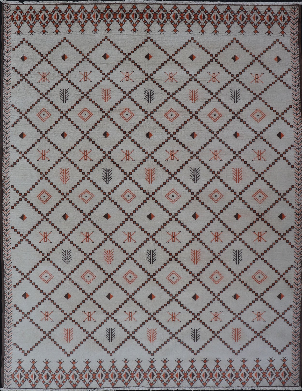 Large Vintage Moroccan Rug in Diamond Design With Ivory, Orange, and Brown Outlines. Keivan Woven Arts / Rug / 13 - 0505, Mid - 20th Century Morocco. This Moroccan rug has an all - over geometric pattern with brown and orange outlines. The colors... - Keivan Woven Arts13 - 0505 - 4210Rug