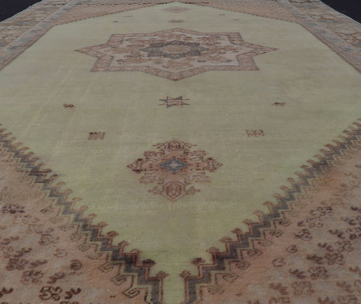 Large Vintage Moroccan Rug with Star Medallion in Light Green, Vintage large Moroccan Rug with Star Medallion in Light Green, large vintage Moroccan Green and brown color Large Vintage Moroccan Rug with Star Medallion. Large vintage Moroccan r... - Keivan Woven Arts13 - 0513 - 4232Rug