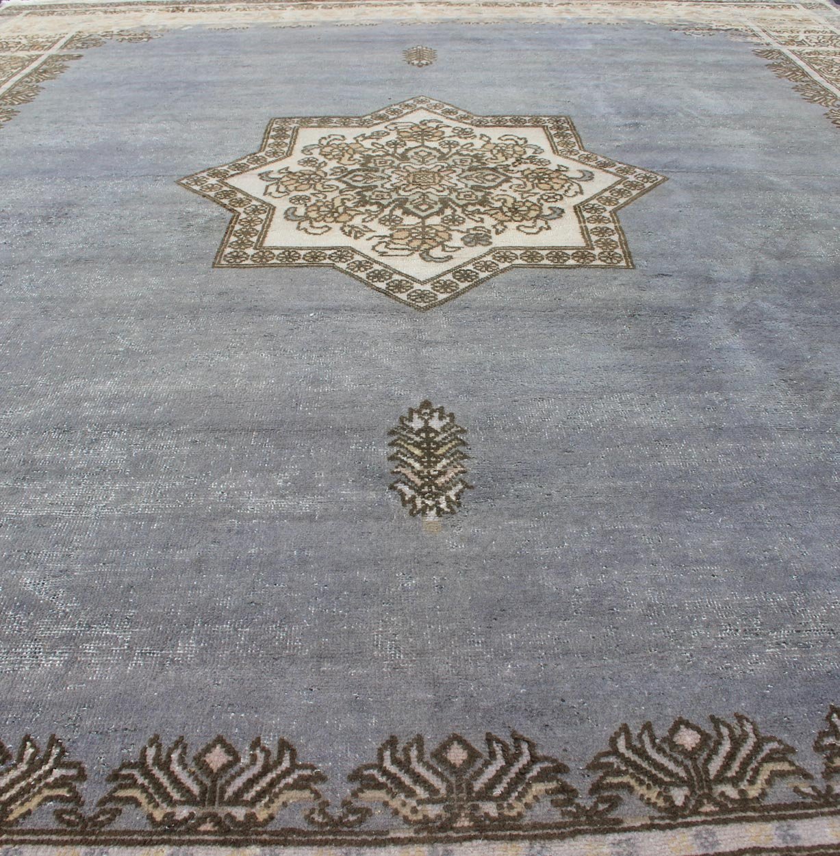 Elegant Vintage Moroccan Rug in Blue, Grayish - Blue Traditional Medallion Design Grayish - blue traditional Medallion design Moroccan rug. Keivan Woven Arts / rug 13 - 0607 / country of origin / type: Morocco / Tribal, circa 1960 This Moroccan... - Keivan Woven Arts13 - 0607 - 4306Rug