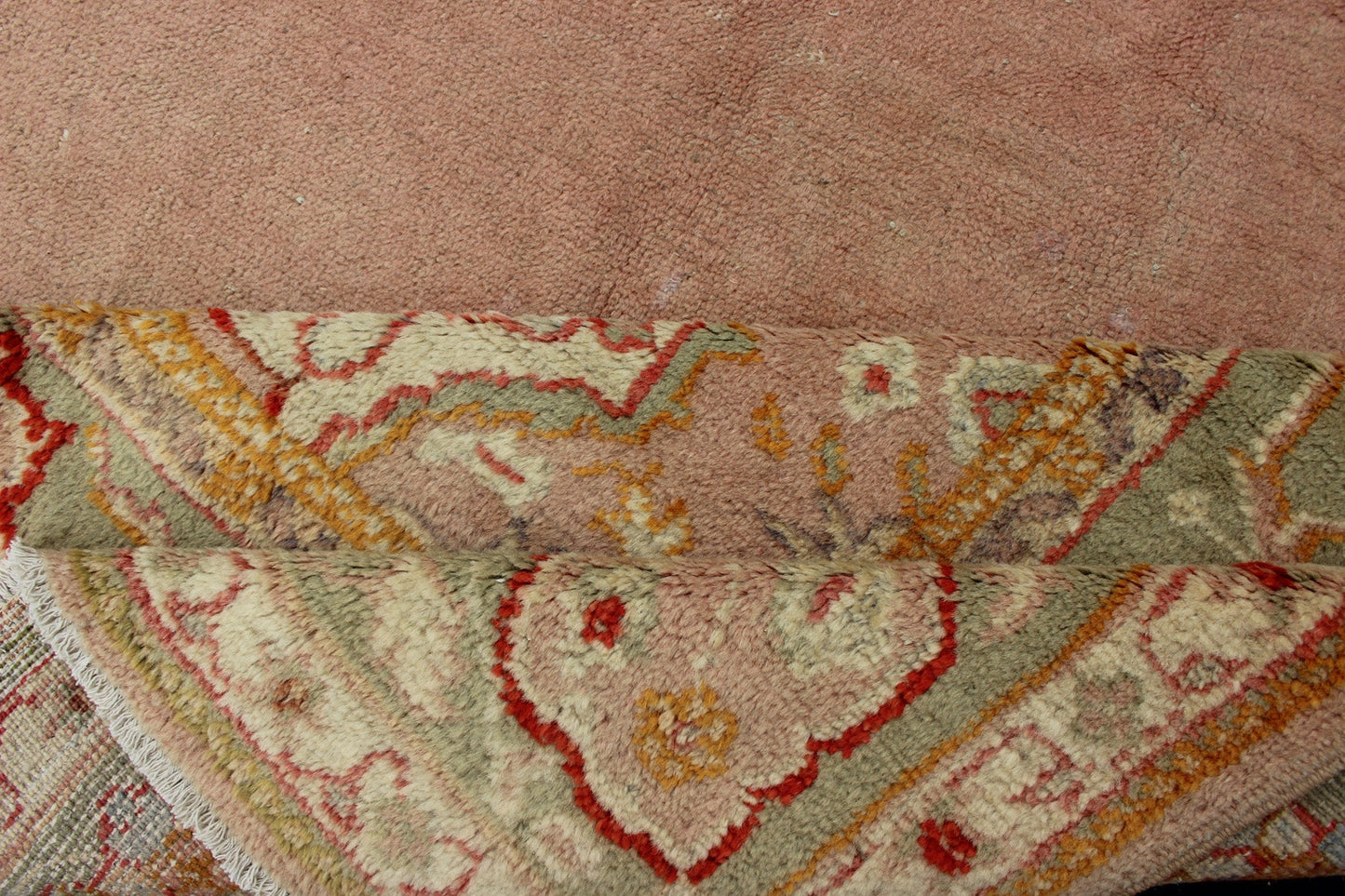 Keivan Woven Arts, kwarugs / 13 - 1004 Antique Turkish Oushak in Pink and Light Green Antique Turkish Oushak This antique Oushak from the early part of 20th Century bears a stylized medallion that commands the center field. Coral and light pink in... - Keivan Woven Arts13 - 1004 - 5154Rug