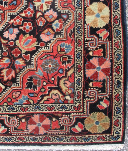 Antique Persian Sarouk Farahan Carpet with Intricate and Colorful Floral Motifs This outstanding antique Farahan Sarouk carpet is primarily characterized by its classical composition. This beautiful carpet represents the highest levels of master... - Keivan Woven Arts13 - 1209 - 5180Rug