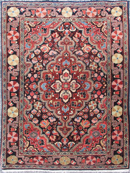 Antique Persian Sarouk Farahan Carpet with Intricate and Colorful Floral Motifs This outstanding antique Farahan Sarouk carpet is primarily characterized by its classical composition. This beautiful carpet represents the highest levels of master... - Keivan Woven Arts13 - 1209 - 5180Rug
