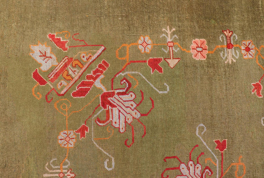 Antique Turkish Oushak Rug in Green Field and Colorful Accents. Keivan Woven Arts Rug / 13 - 1214, Green Antique Oushak, antique green Oushak. Measures: 12'2 x 14'8 This striking Oushak showcases a unique pattern of stylized large flowers on a ric... - Keivan Woven Arts13 - 1214 - 6961Rug