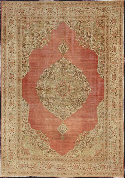 Large antique Turkish Sivas rug with Medallion design in pink red, salmon, light yellow green, and light brown highlights. Keivan Woven Arts / rug 16 - 0903, country of origin / type: Turkey / Sivas, circa Early - 20th century. Measures: 12'8 x 17'6. ... - Keivan Woven Arts16 - 0903 - 7699Rug