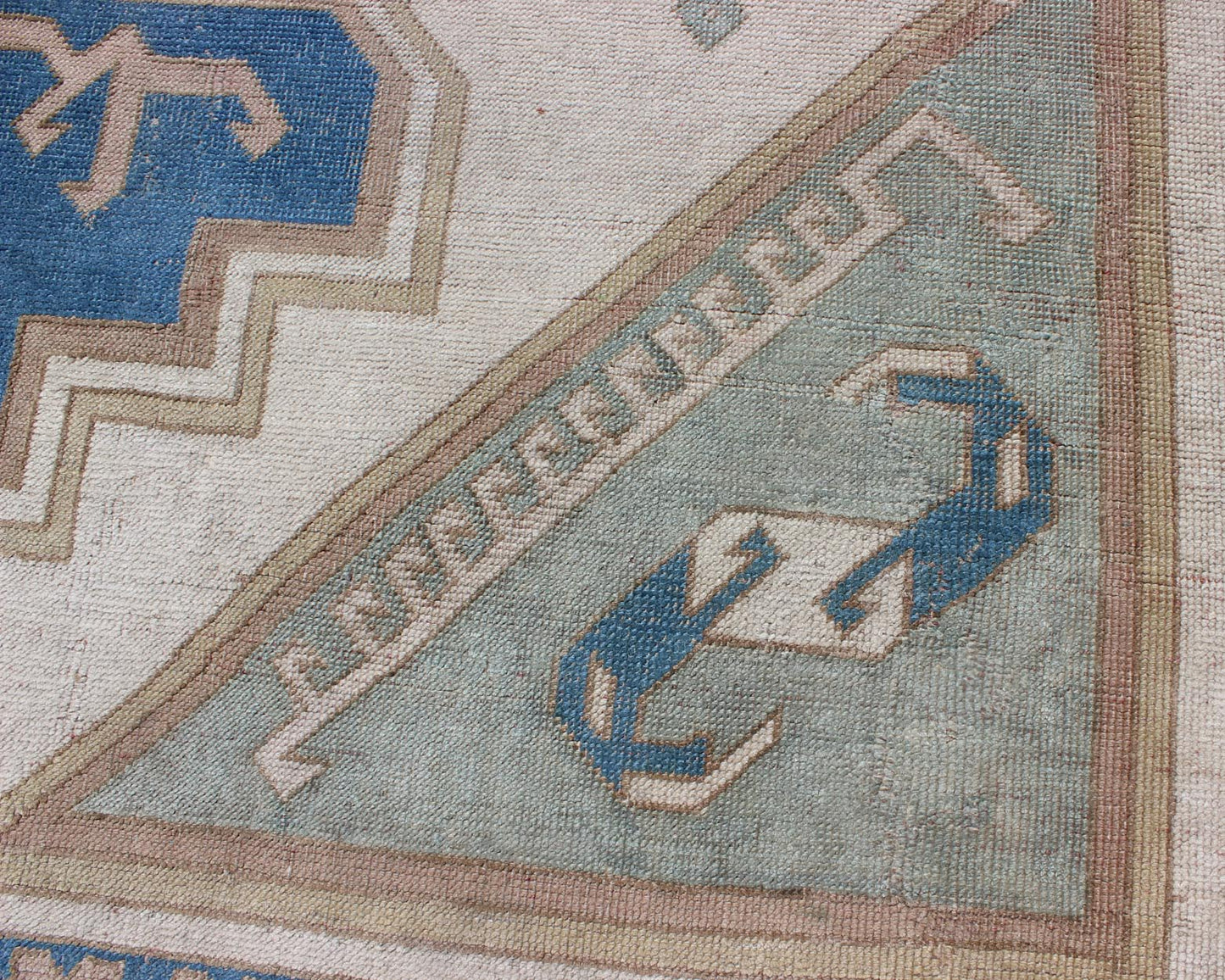 Large vintage Turkish rug with stylized geometric design in blue, ivory, tan. Keivan Woven Arts / rug 16 - 0914, country of origin / type: Turkey / Oushak, circa 1950 Measures: 13' x 15'8. This vintage Turkish Oushak rug features an intricately bea... - Keivan Woven Arts16 - 0914 - 8684Rug