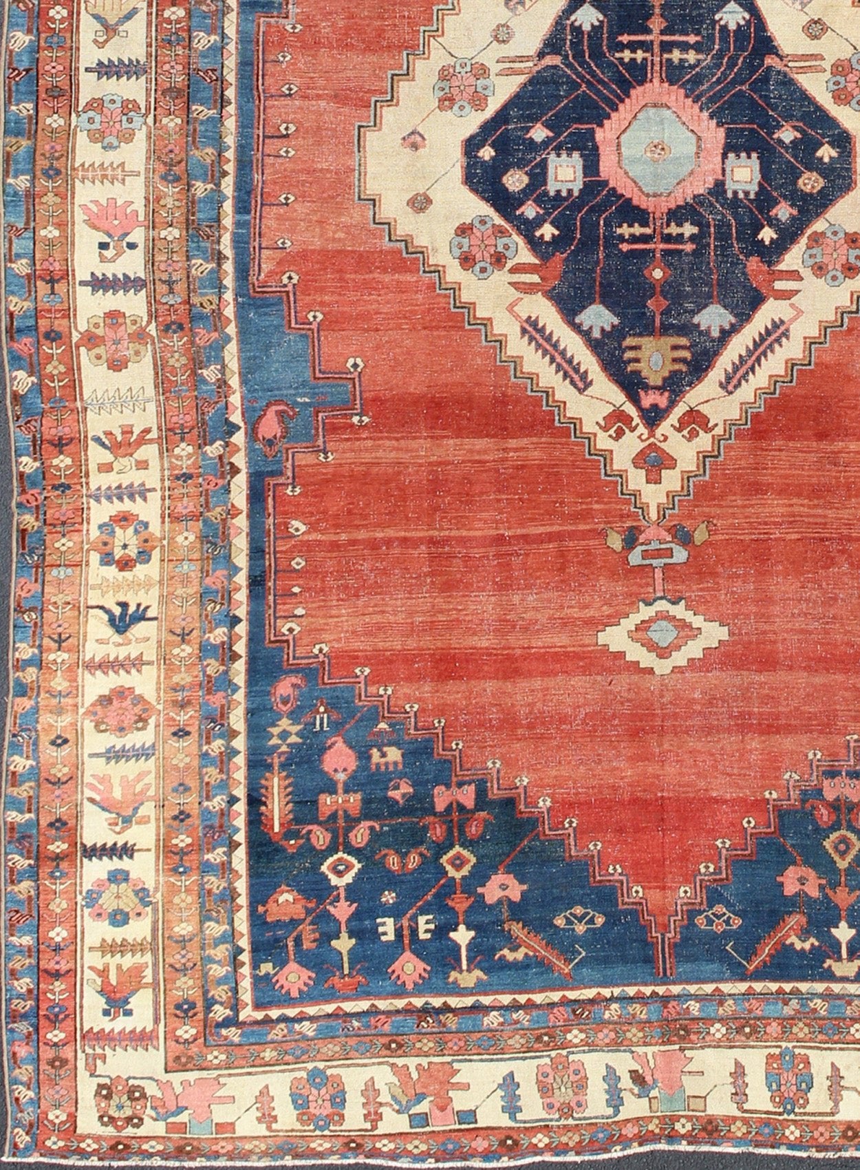 19th century Tribal antique Persian Bakshaiesh rug in red and blue. Keivan Woven Arts / rug 17 - 0402, country of origin / type: Iran / Bakshaiesh, circa 1880. Antique Persian Bakhshaiesh rug with a geometric Serapi medallion Measures:11'9 x 17'2. ... - Keivan Woven Arts17 - 0402 - 8728Rug