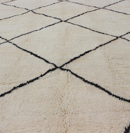 Keivan Woven Arts, Contemporary/Modern Moroccan Rug Vintage with Brown and Ivory Diamond Pattern Contemporary/Modern Moroccan rug vintage with brown and ivory diamond pattern, rug 17 - 0901, country of origin / type: Morocco / Moroccan, circa ... - Keivan Woven Arts17 - 0901 - 8865Rug