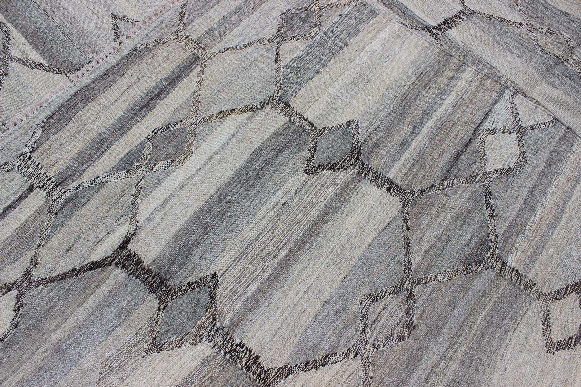 Versatile and neutral color - tone flat - weave Kilim for a Modern interiors as well a casual interiors. Keivan Woven Arts/ rug 17 - 0908, country of origin / type: Afghanistan / Kilim Measures: 7'9 x 9'9 with a Minimalist floor design this sil... - Keivan Woven Arts17 - 0908 - 8869Rug