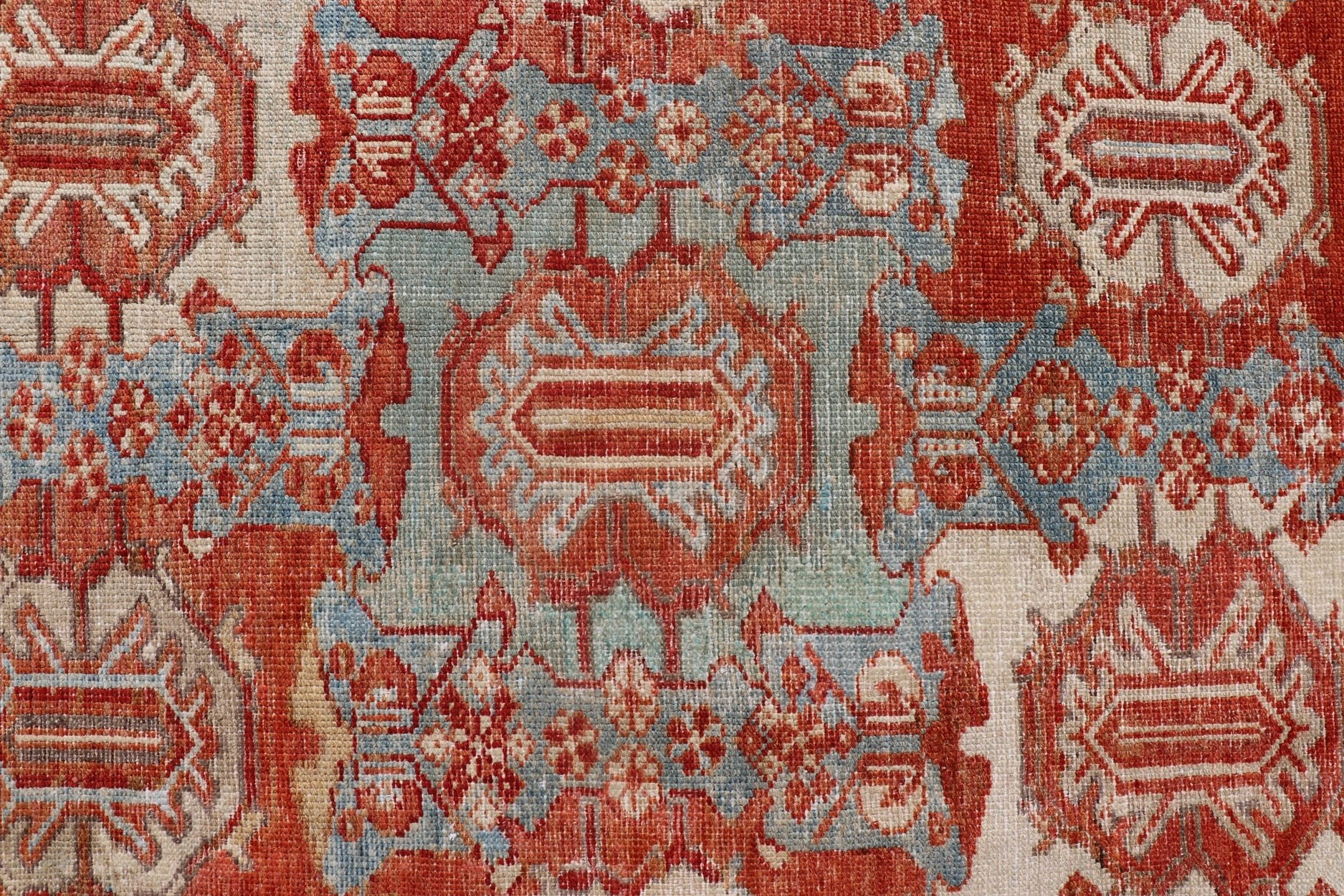 Large scale antique Persian Hamedan rug with colorful blossom design, rug 18 - 0503, Keivan Woven Arts /country of origin / type: Iran / Hamadan, circa 1890s. This beautiful antique late 19th century Persian Hamedan carpet features an all - over des... - Keivan Woven Arts18 - 0503 - 9982Rug