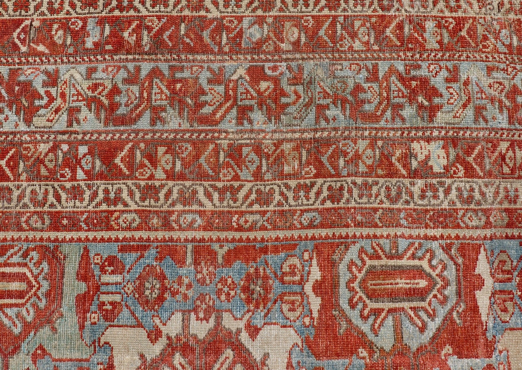 Large scale antique Persian Hamedan rug with colorful blossom design, rug 18 - 0503, Keivan Woven Arts /country of origin / type: Iran / Hamadan, circa 1890s. This beautiful antique late 19th century Persian Hamedan carpet features an all - over des... - Keivan Woven Arts18 - 0503 - 9982Rug