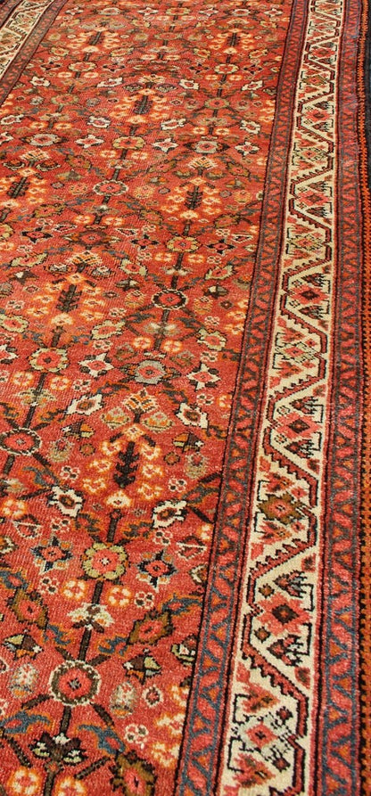 Antique Persian Sultanabad Persian runner with geometric design in red and Orange, rug 19 - 0408, country of origin / type: Iran / Sultanabad, circa 1920 This vintage Persian Sultanabad Mahal runner, circa early 20th century, relies heavily on exq... - Keivan Woven Arts19 - 0408 - 11285Rug