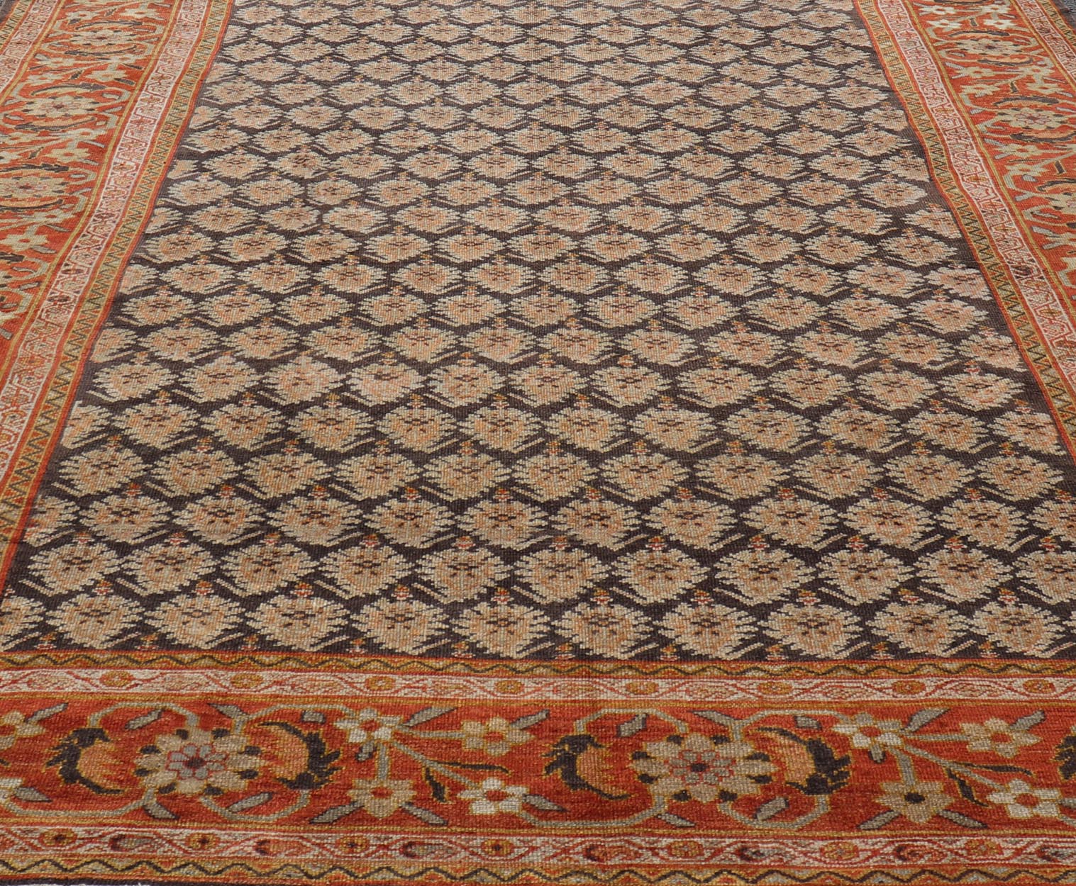 Red and blue Persian Sultanabad Mahal Antique rug with small - scale all - over Design. Keivan Woven Arts / rug 19 - 0501, country of origin / type: Iran / Sultanabad Mahal, circa 1920 Measures: 10'3 x 15'2 - Keivan Woven Arts19 - 0501 - 15477 - G - 2708Rug