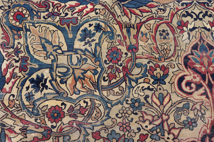 Lavar Kerman Antique rug from Persia with vibrant jewel tones and Floral Medallion Design, rug 19 - 0502, country of origin / type: Iran / Kerman, circa 1900 This antique Persian Lavar Kerman rug, circa 1900 from the early 20th century, features a... - Keivan Woven Arts19 - 0502 - 2736Rug