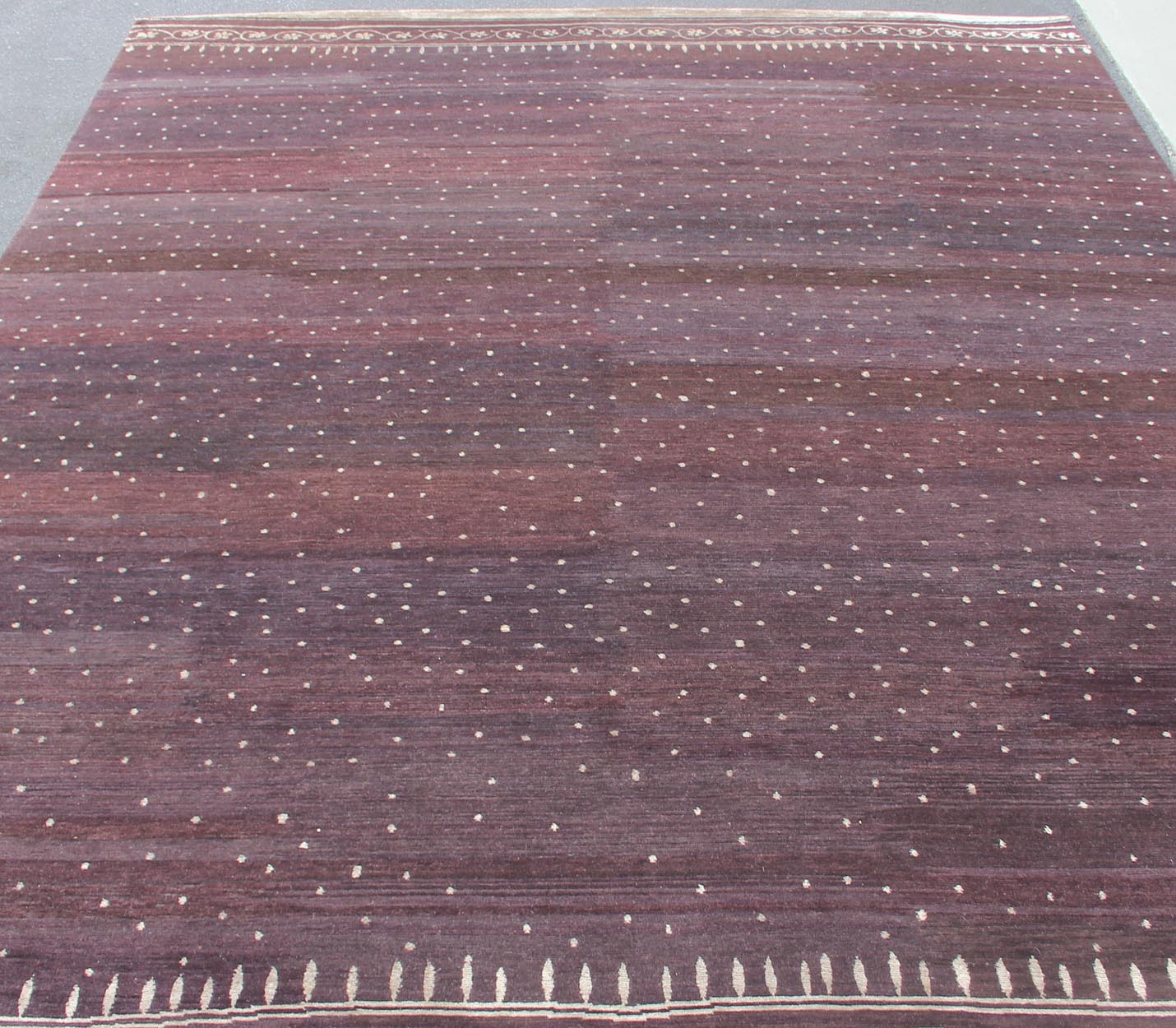 Original Nepalese/Tibetan Silk & Wool Rug With Modern Design Original Nepalese Modern Tibetan rug, rug 19 - 0831, country of origin / type: Nepal / Modern This very fine rug from Nepal was woven with wool and silk and features a modern design... - Keivan Woven Arts19 - 0831 - 11669Rug