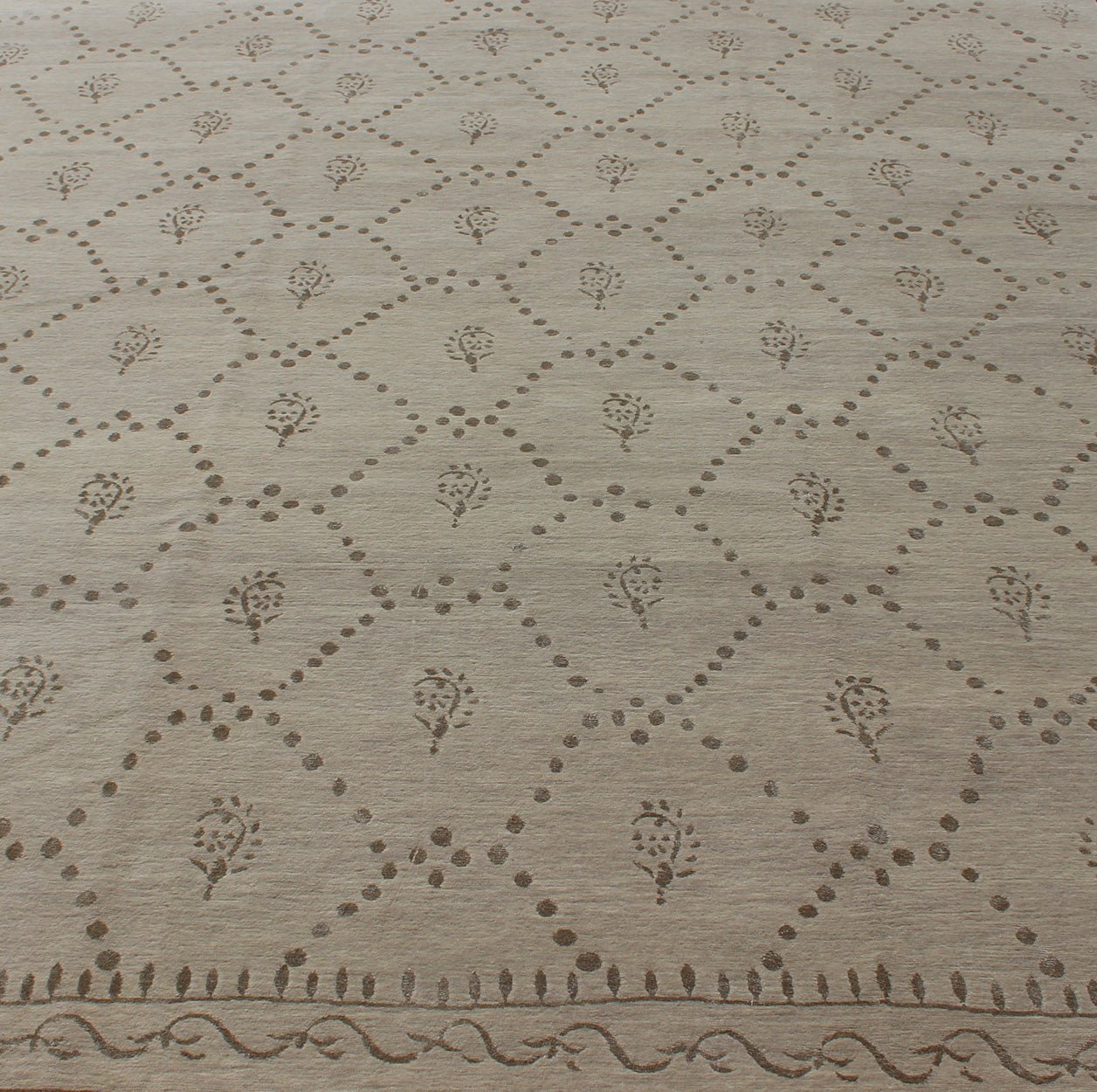 Wool and Silk Modern Tibetan Rug by Keivan Woven Arts/ rug 19 - 0833, country of origin / type: Nepal / Modern. Measures: 9 x 12. Finely made wool and silk modern design Tibetan rug from Nepal in neutrals and earth tones, Nepalese Modern rug with ... - Keivan Woven Arts19 - 0833 - 11717Rug