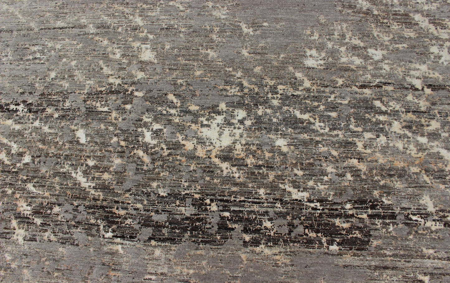 Finely Woven Wool and Silk Modern Rug from Nepal by Keivan Woven Arts Rug 19 - 0837, Keivan Woven Arts / country of origin / type: Nepal / Modern This Tibetan rug, made in Nepal was woven with wool and silk and features a modern design rendered in... - Keivan Woven Arts19 - 0837 - 11689Rug