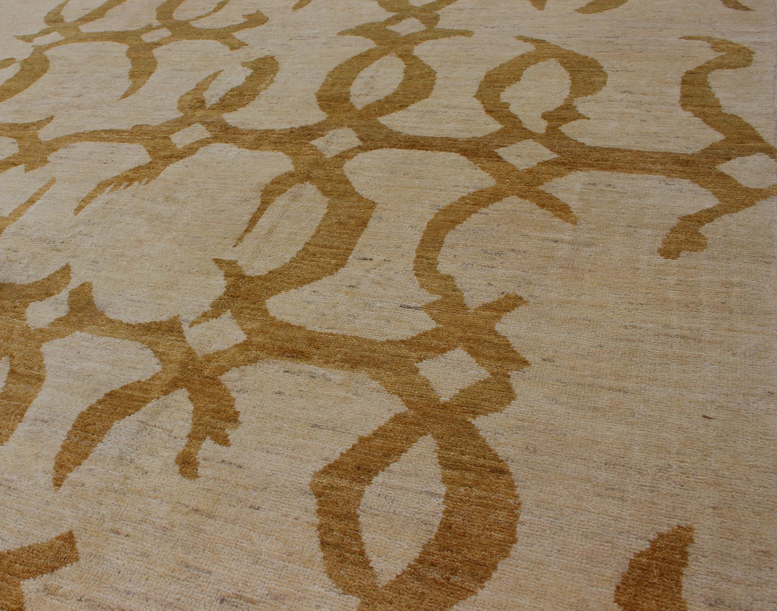 Modern Afghan Rug with Abstract Pattern. Fine modern rug rug with abstract design. Measures: 10' x 13'. This tribal Afghan rug with a modern design rendered in a abstract pattern, features a cream background and marigold color in the pattern. Th... - Keivan Woven Arts1912 - 286 - 12339Rug