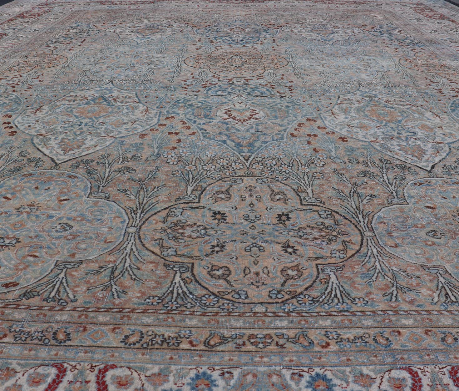 Fine Antique Persian Khorassan Rug with Stretched Palmettes and Vining Flowers. Large Antique Persian Khorassan Rug with All - Over Palmettes and Vining Flowers. Keivan Woven Arts / rug 21205, country of origin / type: Iran / Khorassan, circa 1920. Me... - Keivan Woven Arts21205 - 157Rug