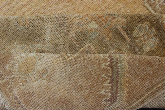 Taupe and Light Brown Turkish Oushak Vintage Rug with Floral Central Medallion, rug en-3925, country of origin / type: Turkey / Oushak, circa mid-20th century
 
 
 
 This vintage Turkish Oushak rug (circa mid-20th century) features a unique blend of co...