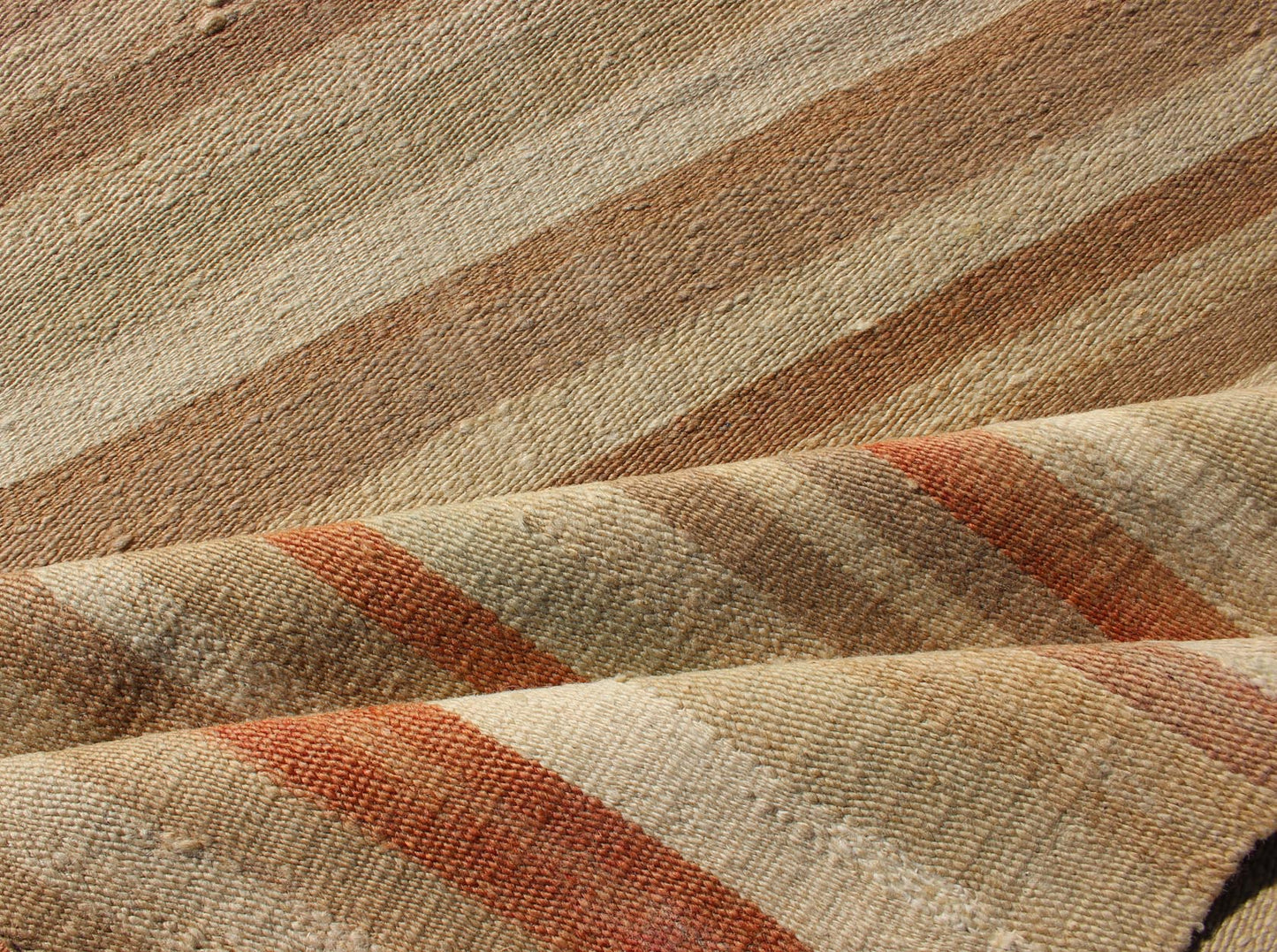 Vintage Turkish Kilim Runner with a Stripe and Modern Design
 
 
 
 Vintage Turkish Kilim runner with a stripe and modern design
 
 Minimalist stripe design Kilim runner from Turkey, rug en-10, country of origin / type: Turkey / Kilim, circa 1950
 
 Th...