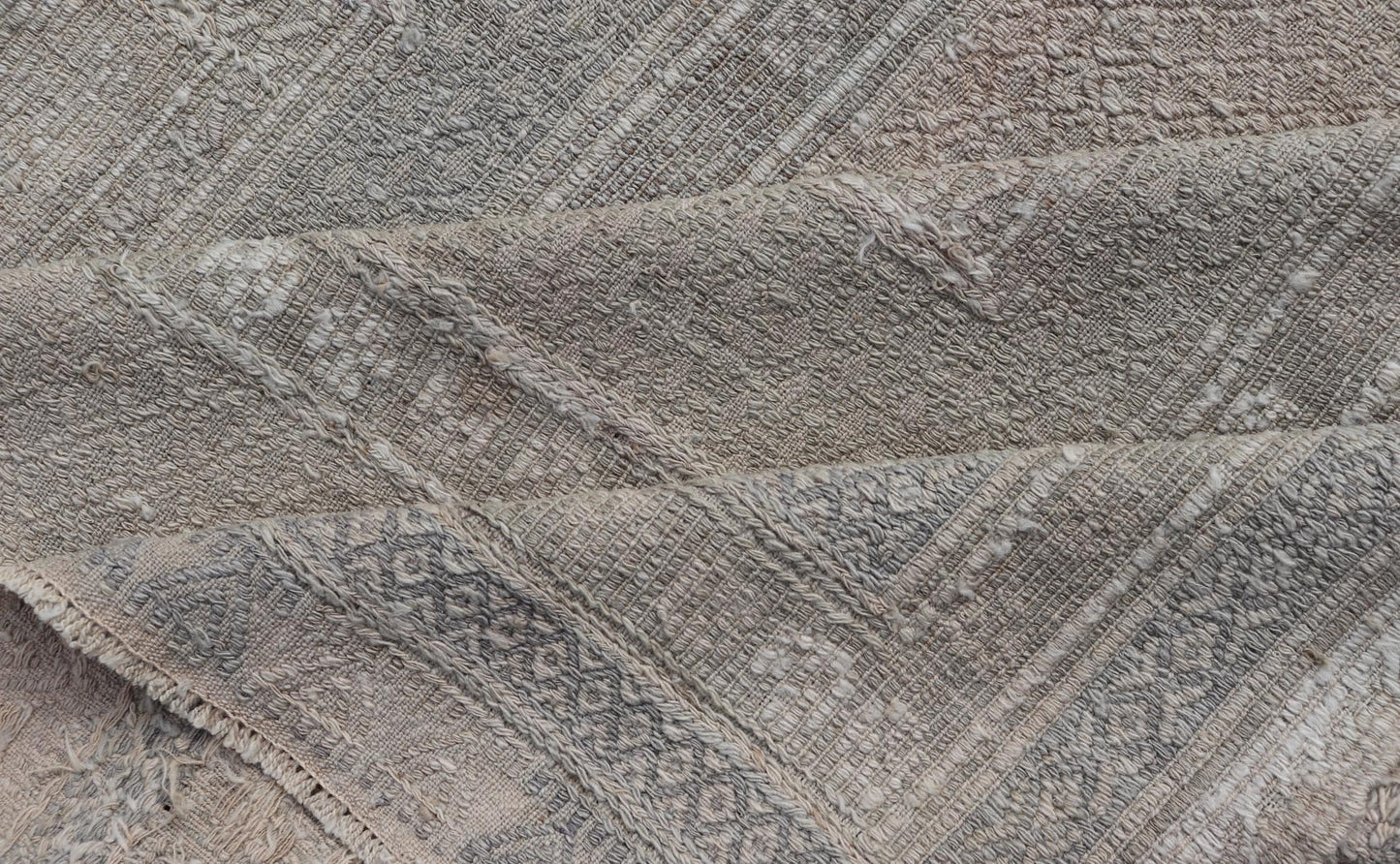 Measures: 6'1 x 9'11
 
 Vintage Turkish Embroidered Rug with Geometric Box Design in Earthy Tones. Keivan Woven Arts / rug EN-14464, country of origin / type: Turkey / Kilim, circa 1950
 
 This geometric Kilim from Turkey bears a repeating large box de...