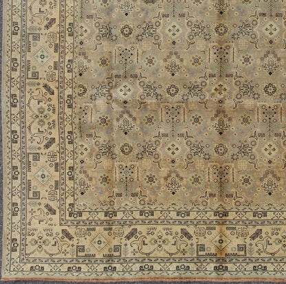 Vintage Persian Tabriz Rug with all over design in light colors, rug H-702-09, Persian semi antique Tabriz.
 
 This lovely Mid-Century semi antique Persian Tabriz carpet bears an all-over sub-geometric design paired with a softly muted palette. 
 
 Mea...