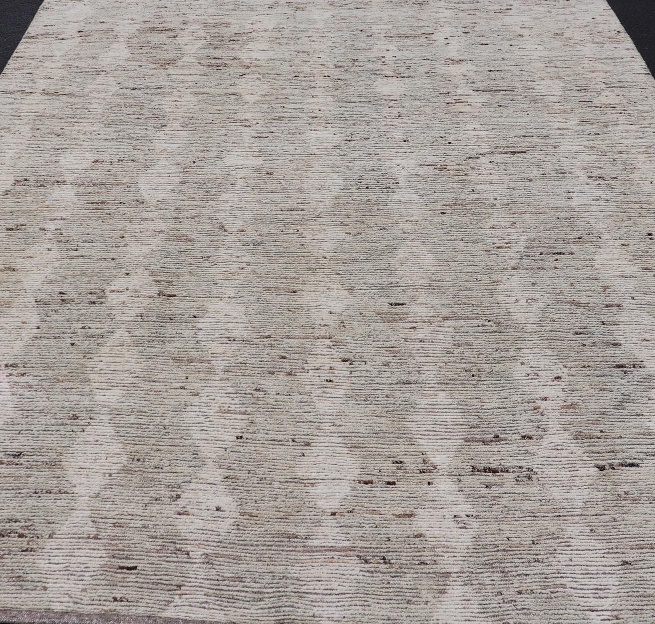 Modern Afghanistan Rug with All - Over Pattern in Muted Light Green Tones. Keivan Woven Arts rug AAR - 1003, country of origin / type: Afghanistan 21st century. Measures: 8'8 x 11'5 The subdued design of this piled rug makes it perfect for modern a... - Keivan Woven ArtsAAR - 1003 - 24205Rugs