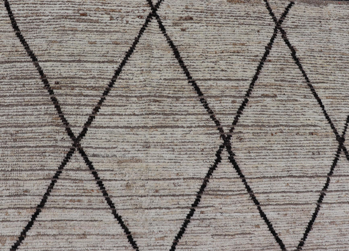 Modern Casual Hand - Knotted in Wool With Black and White in Modern Design. Country of Origin: Afghanistan Type: Modern Casual Keivan Woven Arts; rug AAR - 1004 / Design: Abstract, Sub - Geometric Key Words: Authentic Modern Casual, Abstract Rug, Abstrac... - Keivan Woven ArtsAAR - 1004 - 23882Rug