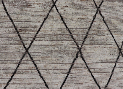 Modern Casual Hand - Knotted in Wool With Black and White in Modern Design. Country of Origin: Afghanistan Type: Modern Casual Keivan Woven Arts; rug AAR - 1004 / Design: Abstract, Sub - Geometric Key Words: Authentic Modern Casual, Abstract Rug, Abstrac... - Keivan Woven ArtsAAR - 1004 - 23882Rug